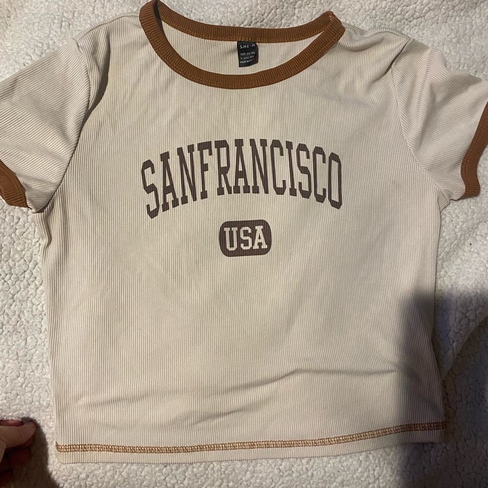 Tee